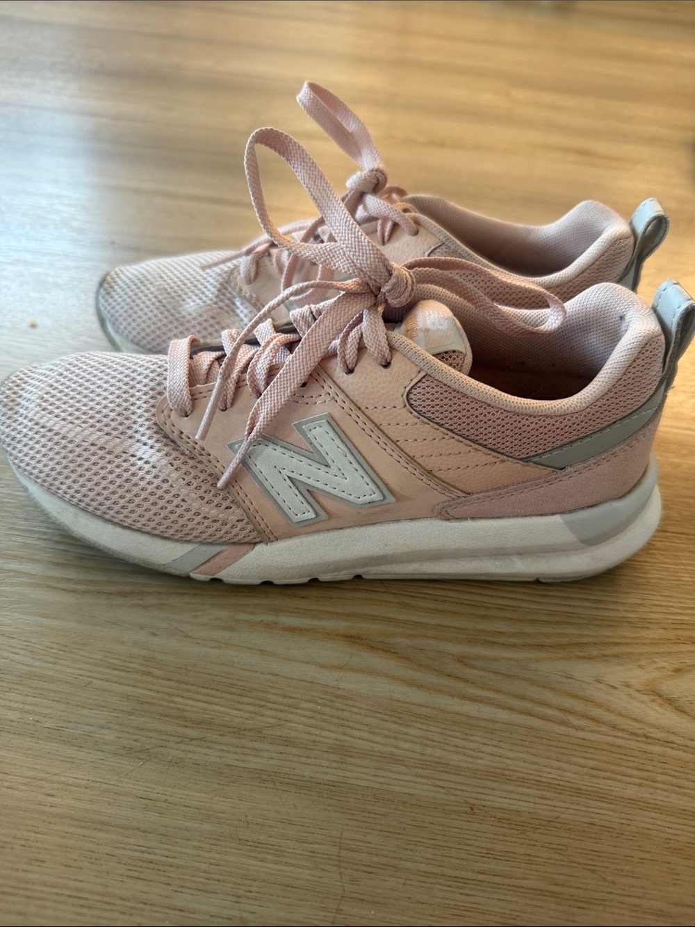 New Balance Women's Light Pink Mesh Sneakers